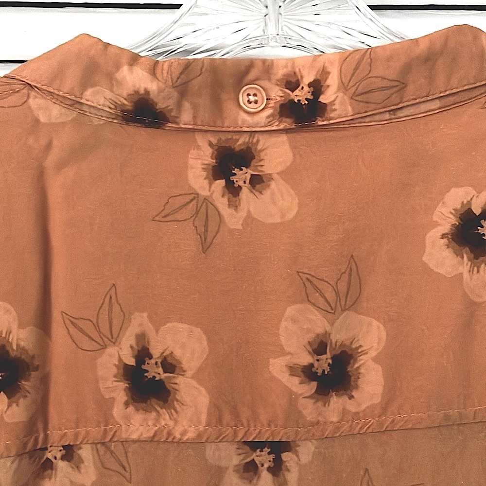 POLANI Button-Up Blouse - Picture 4 of 8